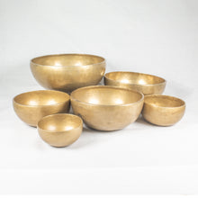 Load image into Gallery viewer, HIMALAYAN BOWL SET OF 7