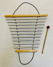 Load image into Gallery viewer, CHIMES - SWINGING